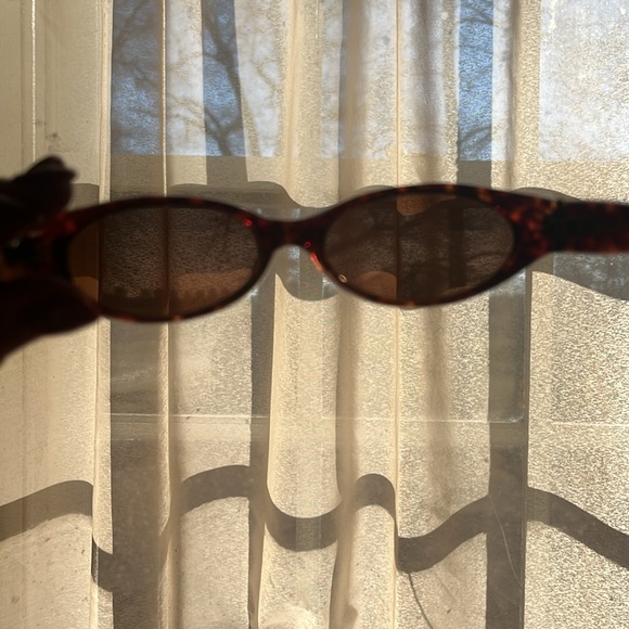 Vintage Maui Jim sunglasses - Picture 5 of 7